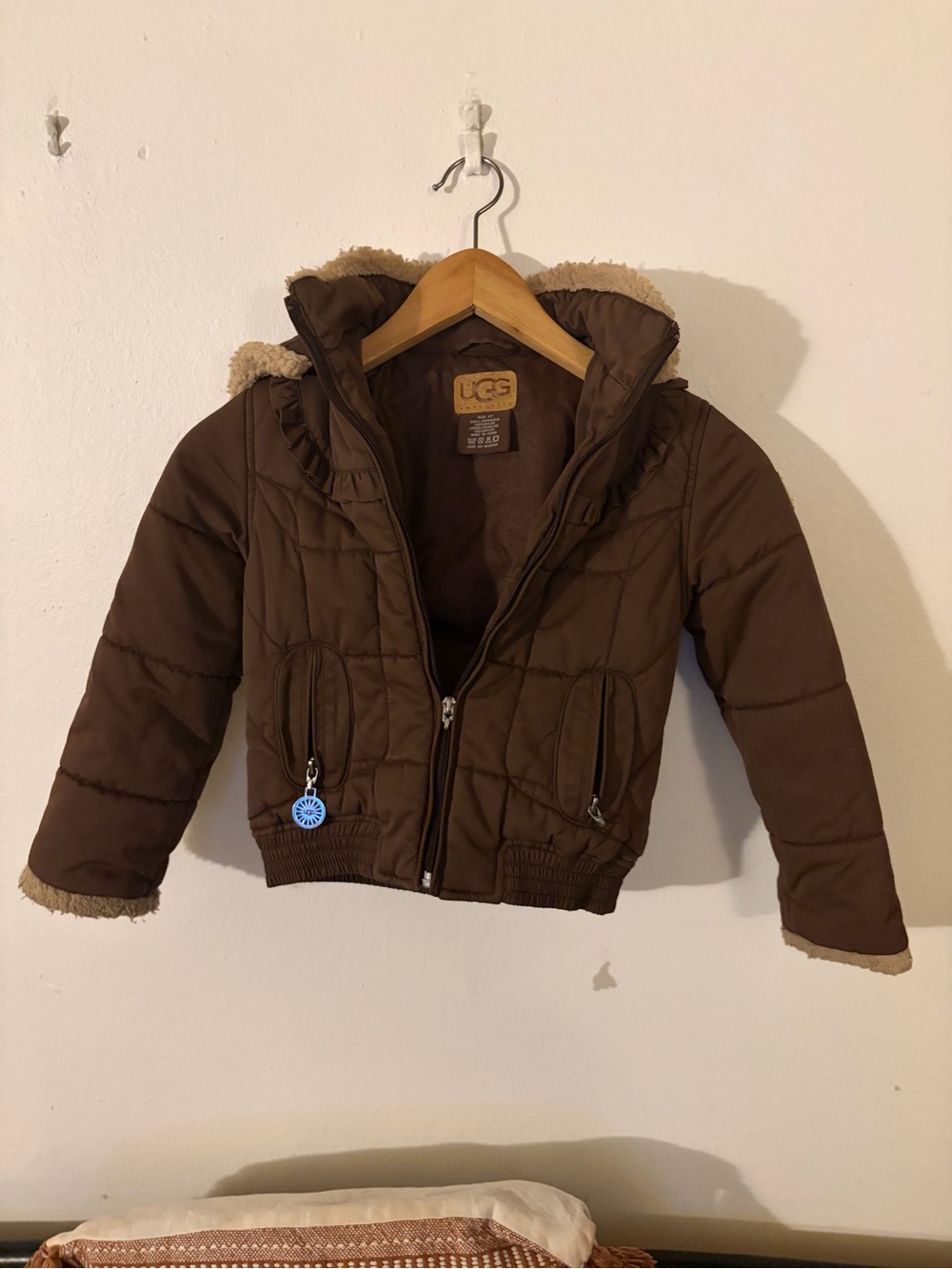 UGG vintage Kids' Brown Puffer Jacket with Faux Fur Trim